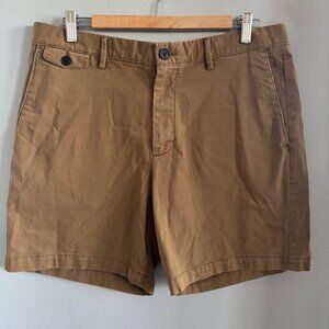 NWT men’s Banana Republic 34 waist "Lived In" chino shorts 7" inseam